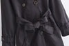 Trench-coat allongé amincissant à taille large et à double boutonnage